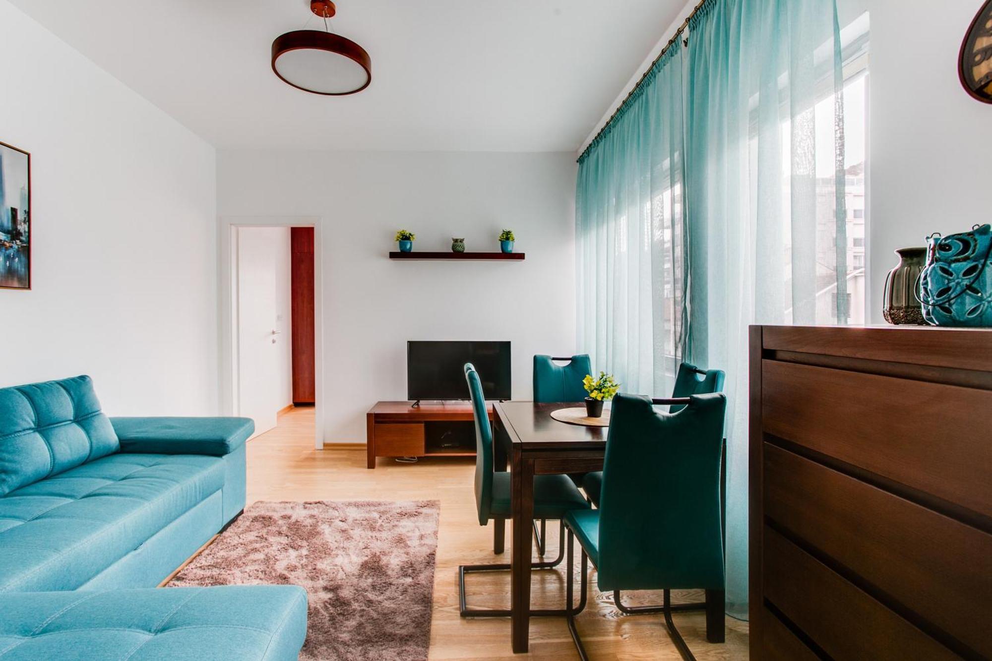 Apartment Lora 13.jula, 15