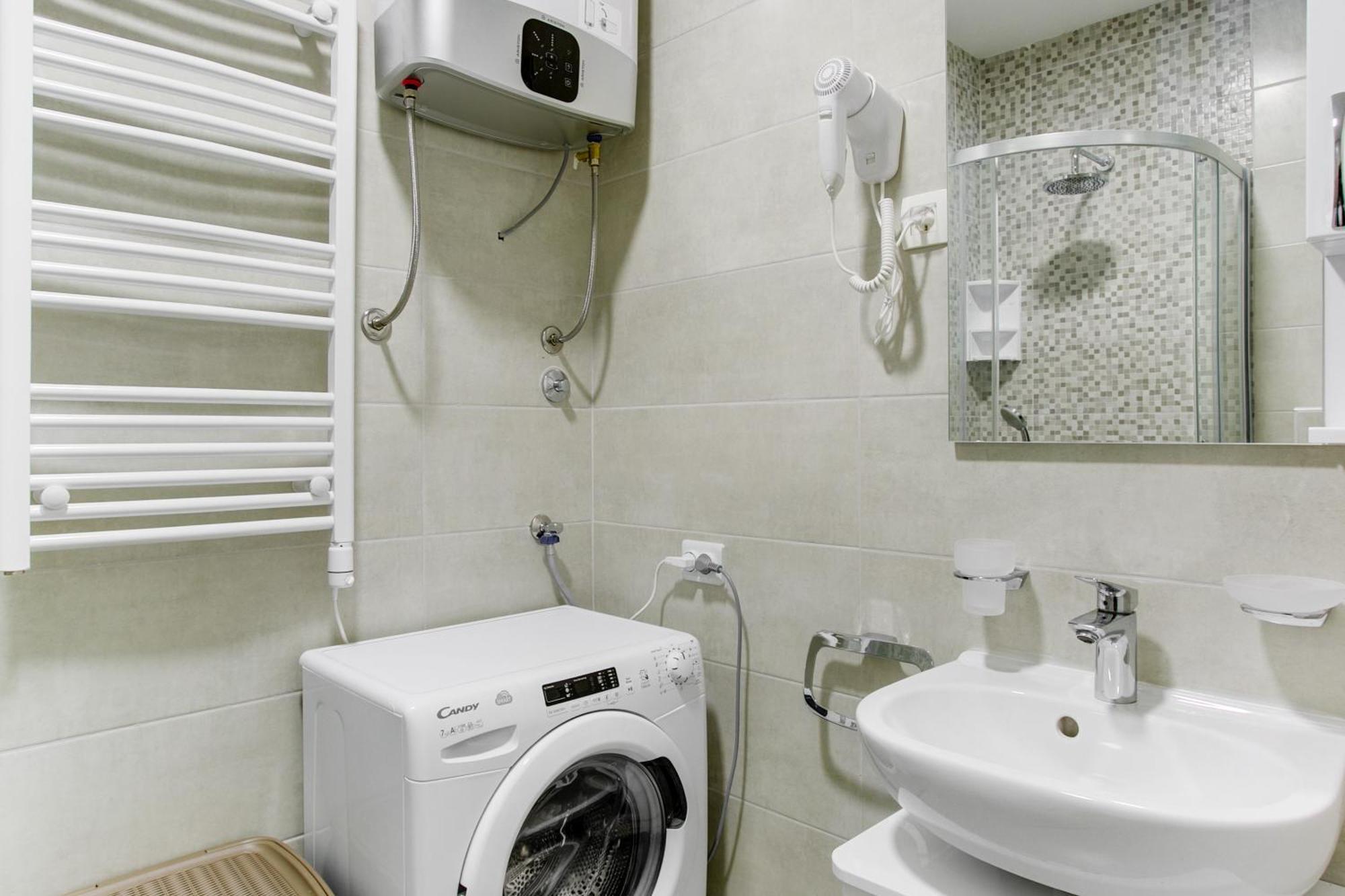 Apartment Lora 13.jula, 15 Budva